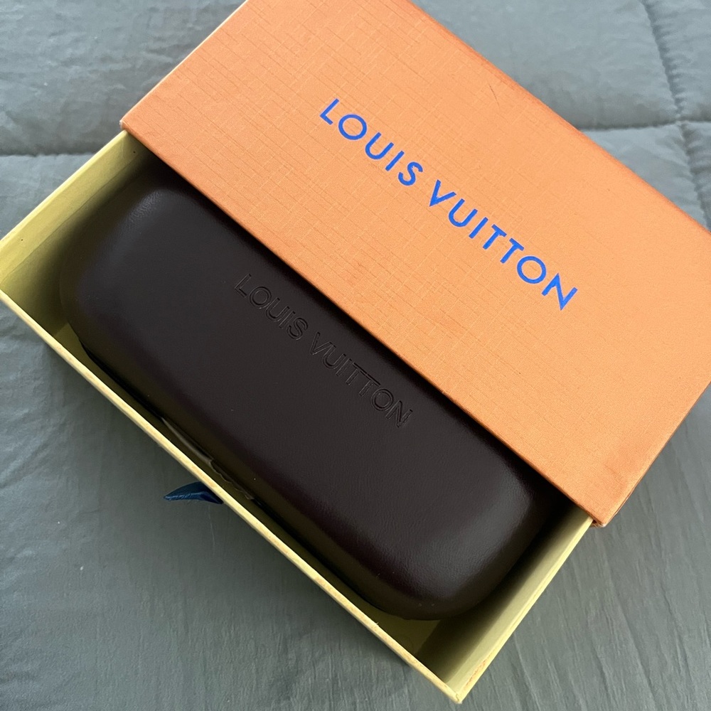 Louis Vuitton The Party Sunglasses Sz Large - Picture 7 of 7